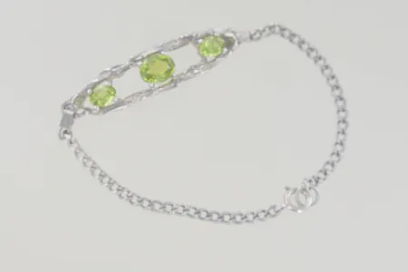 Armband med stenar, längd 20 cm, bredd 11,5 mm, silver Vikt: 11,8 g