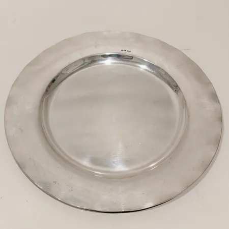 Fat med profilerad kant Ø 26cm, Markströms Guldsmeds Ab K G Uppsala år 1936, 830/1000 silver Vikt: 272,2 g