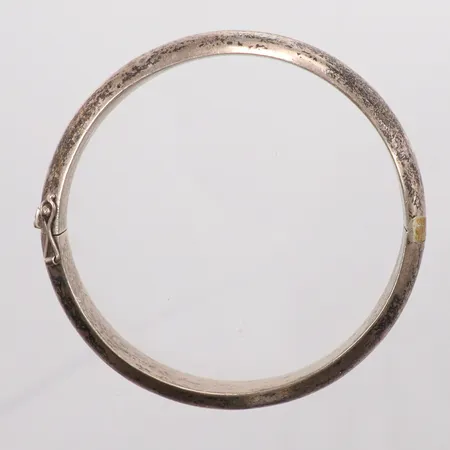 Stelt Armband, öppningsbart, Ø6cm, bredd 1cm, Silver. Vikt: 20 g