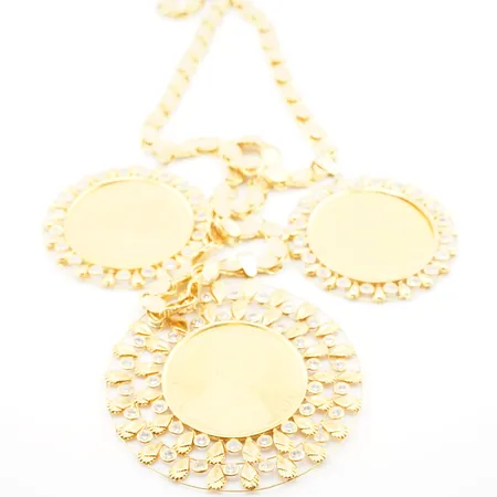 Collier 14k m 3 st mynt 23k, 93cm, bredd 7mm, 14k/23K Vikt: 86,8 g