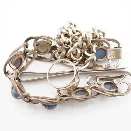 Diverse silversmycken// bruttovikt 76,6gr 925/1000 Vikt: 76,6 g