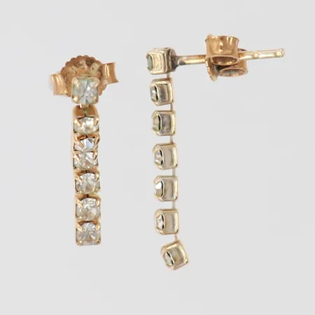 Ett par örhängen med vita stenar, 18,5x2mm, förgyllda, Silver 925/1000.  Vikt: 0,9 g