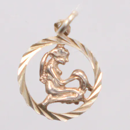 Hänge längd 2cm, bredd 1,5cm, 925/1000 Silver.  Vikt: 0,9 g