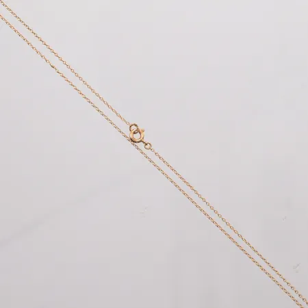 Kedja längd 44,5cm, bredd 1mm, 18K.  Vikt: 1,1 g