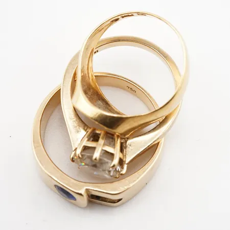 Diverse guld, 18k, bruttovikt 17,4gr Vikt: 17,4 g