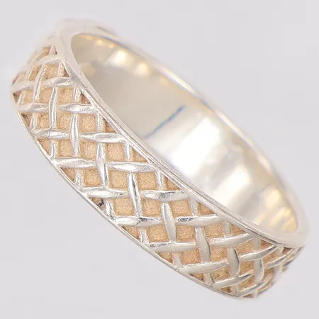 Ring mönstrad stl:20¼, silver 925/1000 Vikt: 4,8 g