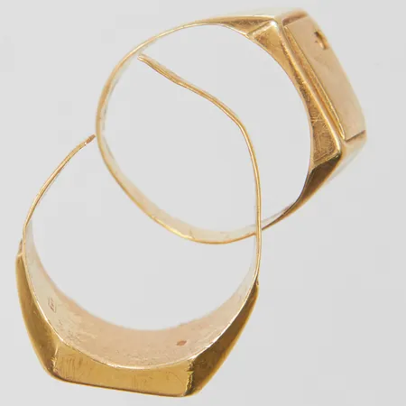 Två klackringar defekta 18K Vikt: 10,6 g