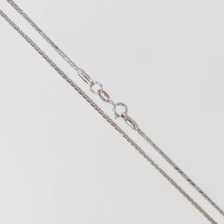 Kedja Rävsvans, längd 52cm, bredd 1mm, vitguld 18K.  Vikt: 4,4 g