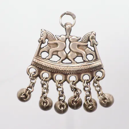 Hänge Kalevala koru KK, silver 813/1000, längd 9,5cm  Vikt: 54 g