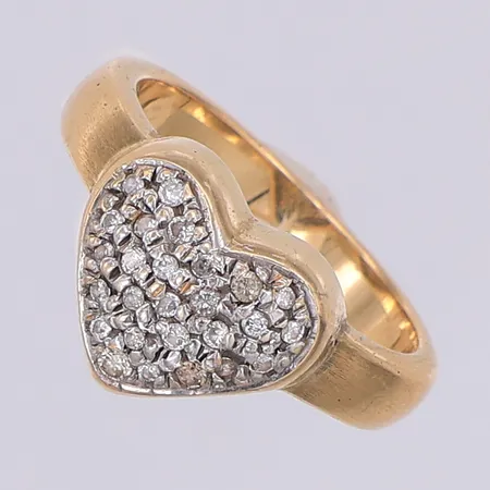 Ring hjärta diamanter 26 x ca 0,005ct stl:15¼, saknar stämplar, 14K Vikt: 4 g