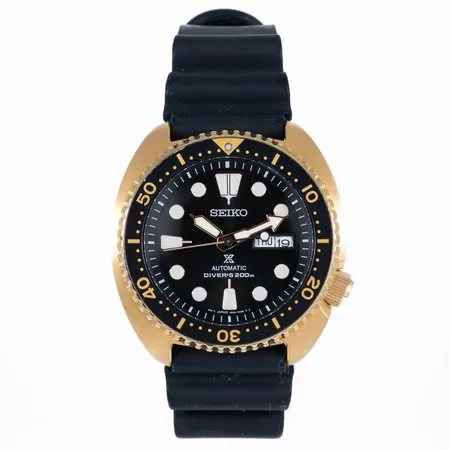 Herrur Seiko Prospex Diver's 200m guld på stål automatisk ref 4R36-04Y0, safirglas, datum, svart gummiband (original). Inga tillbehör.