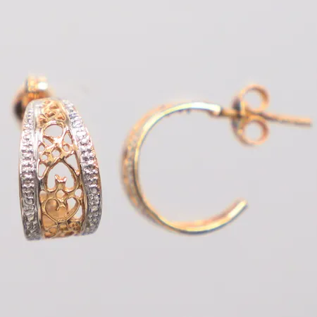 Ett par örhängen, 2cm 14k Vikt: 2,3 g