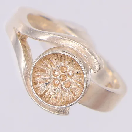 Ring Jierttá Jokkmokks Tenn stl:17 öppen modell, nypris 975kr, handgjord 1991, silver 925/1000 Vikt: 4,9 g