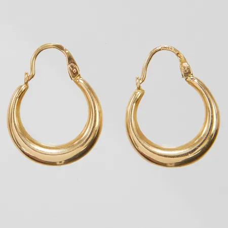 Örhängen creoler längd 19mm, bredd 1-3mm, 18K Vikt: 1,5 g