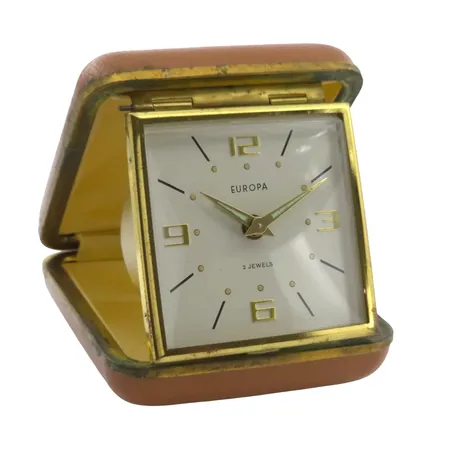 Reseur Europa med alarmfunktion, gulmetall, manuell - fungerar, klockans mått 57 x 57 mm, 188,3g