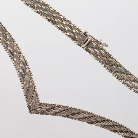 Collier silver 925/1000, längd 42,5cm, bredd 6,70mm Vikt: 34,4 g