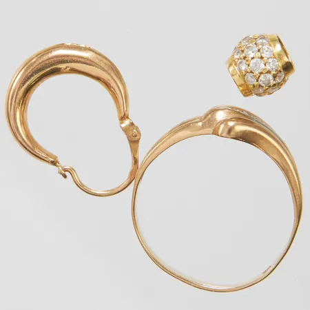 Diverse guld defekta 18K, bruttovikt: 3,1g.