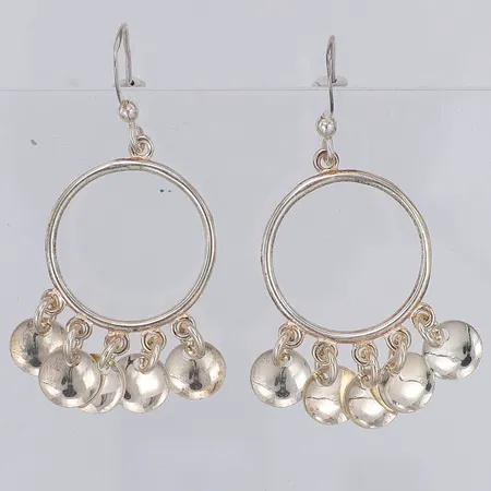 Örhängen Sålbbå Jokkmokks Tenn längd 45mm Ø20mm originaletui, nypris 1195kr, handgjorda, silver 925/1000 Vikt: 5,2 g