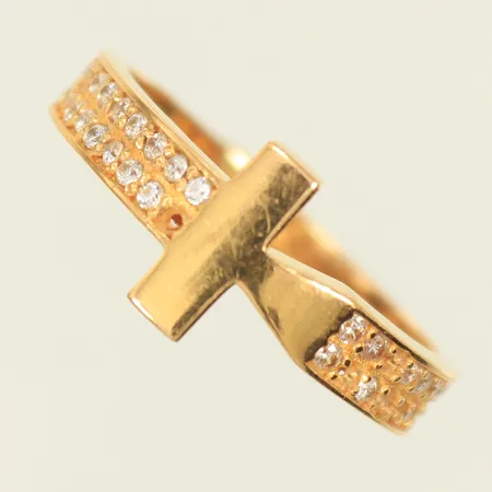 Ring med vita stenar, stl 20½ bredd 4-10mm, flera stenar saknas, 21K 4,7g totalt.