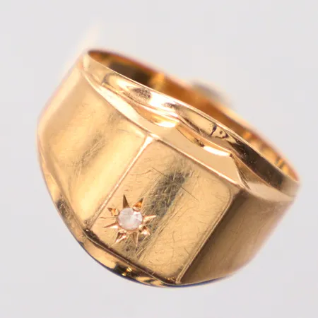 Klackring stl:18½, 18k Vikt: 3,6 g