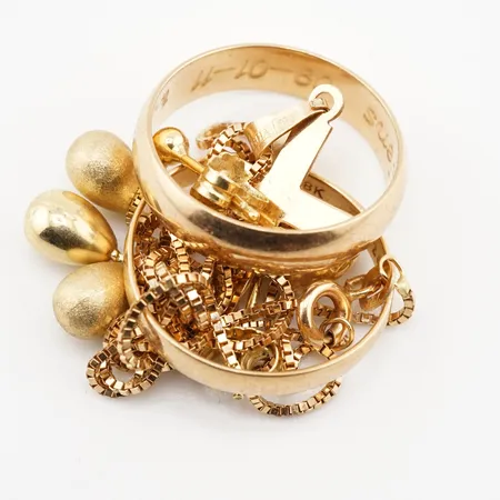 Diverse guld, 18k Vikt: 11,3 g