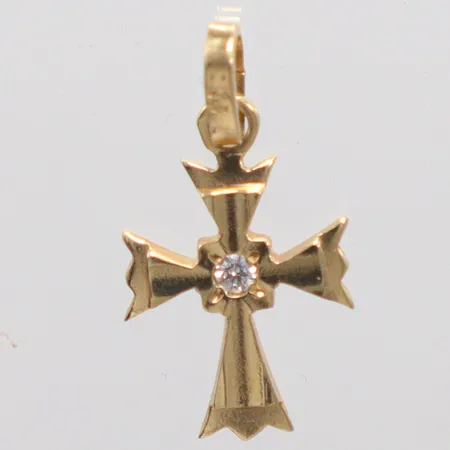 Hänge kors, längd 2cm, bredd 1cm, 14K. Vikt: 1,3 g