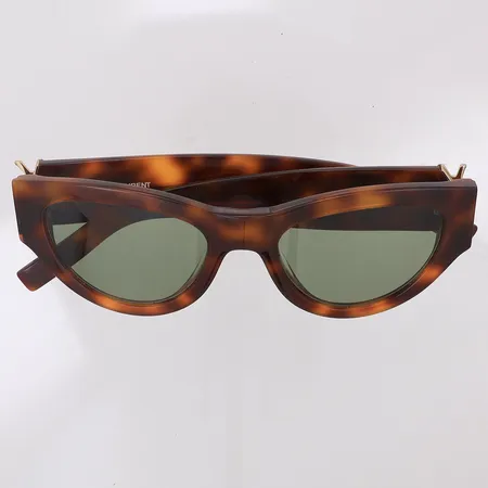 Solglasögon Yves Saint Laurent Paris SL M94 003, 53*20-145, D01BK55520, gröna linser, gjorda i Italien, nypis 2900kr, repigt glas inget som märks vid användning, inga tillbehör