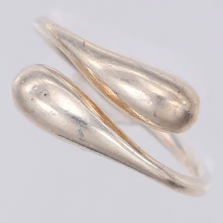 Ring Trollforsen Jokkmokks Tenn stl:18¼ öppen modell originaletui, nypris 1050kr, handgjord, design Åsa Löfling, silver 925/1000 Vikt: 5,9 g