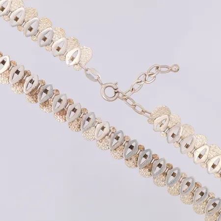 Collier längd 41-45,5cm bredd 10mm, kattfot, silver 830/1000 Vikt: 16,2 g