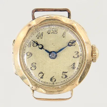 Damur 14K manuell Ø22mm, saknar band/länk, repigt glas, bucklig, fungerar ej, inga tillbehör, bruttovikt: 8,3g