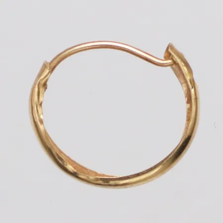 Örhänge udda creol Ø13mm bredd 2,3mm, något bucklig 18K Vikt: 0,2 g