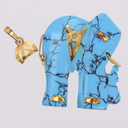 Hänge med turkos sten längd 26,7mm, bredd 22mm, trasig ögla, förgyllt silver 925/1000 Vikt: 2,9 g