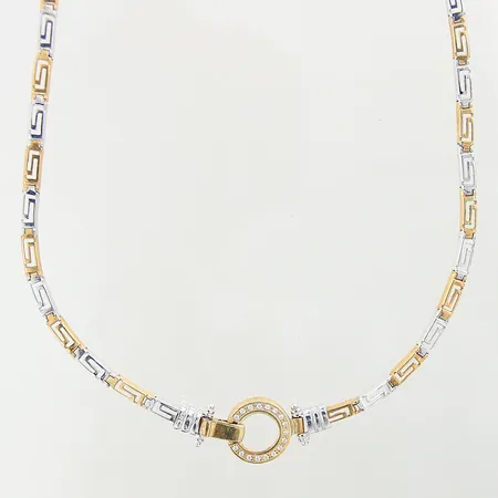 Collier med meanderdekor delvis förgyllt silver, halvstel modell, längd ca 45cm, bredd 4mm, lås med vita stenar, silver 925/1000 Vikt: 16 g