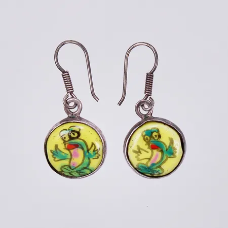 Ett par örhängen med emalj Ø 16mm, 925/1000 silver Vikt: 5,5 g