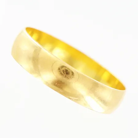 Ring slät stl:20½ bredd 5mm 21K.  Vikt: 3,3 g