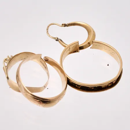 Diverse defekt guld, 18K, 6,41g.