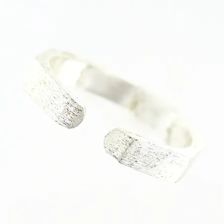 Ring stl:16 bredd 3mm silver 925/1000. Vikt: 1,7 g