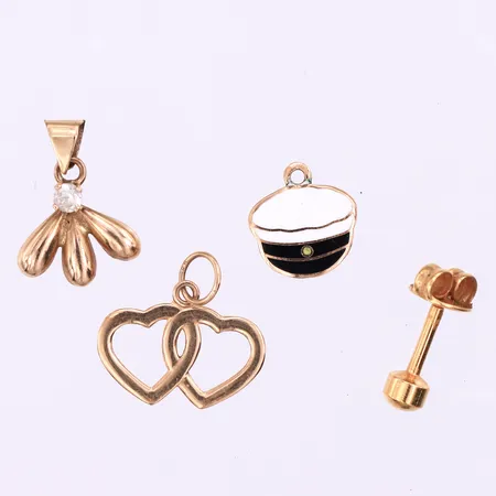 Hängen 3 st + udda örhänge,18k. Vikt: 2 g