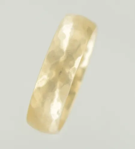 Ring stl 19¼ bredd 3mm, 18K  Vikt: 8,1 g