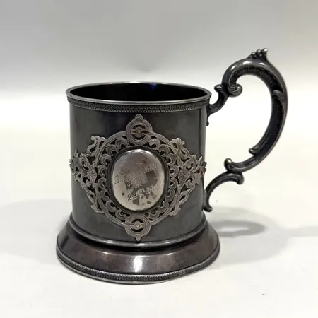 Teglashållare Ryssland, med dekor, höjd 8cm, smärre bucklor undertill, gravyr, silver 875/1000 Vikt: 201,7 g