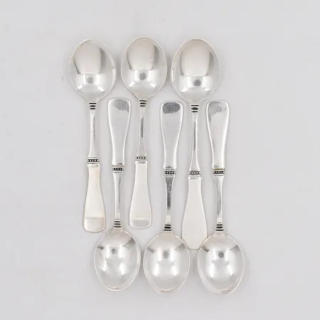 1 kaffesked 12cm 5 moccaskedar 11cm Uppsala, MGAB, silver 830/1000 Vikt: 73,2 g