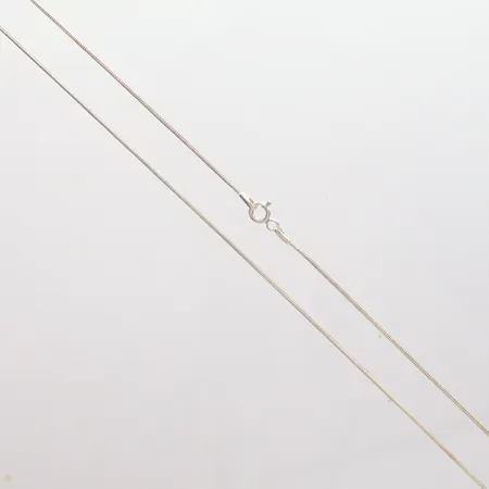 Kedja ormlänk längd 52cm, bredd 1mm, 925/1000 Silver.  Vikt: 4,3 g