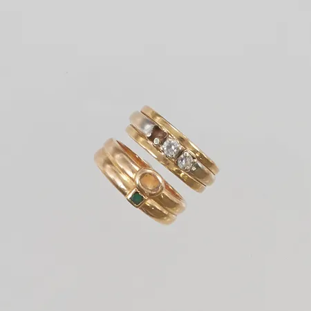 2 Ringar saknar stenar, 18K 6,9g.