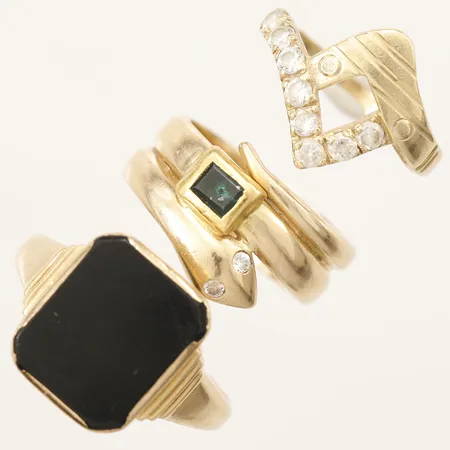 Tre ringar med stenar, buckliga, skadade stenar, 18K Vikt: 15,4 g