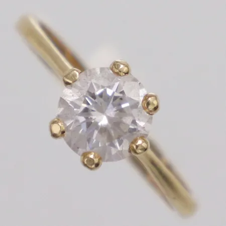 Ring vit sten stl:16¾ bredd 2-7,4mm 18K Vikt: 2,2 g