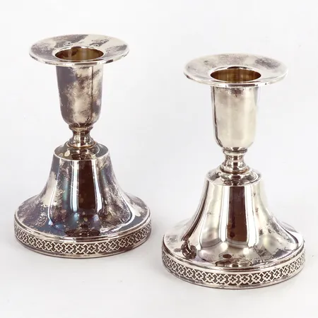 Ett par ljusstakar höjd:9,5cm, fylld botten, CESON silver 830/1000 Vikt: 277,3 g