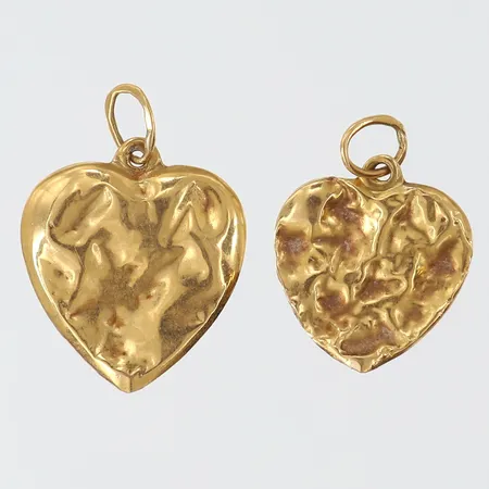 2 Hängen hjärtan buckliga 14K Vikt: 1,3 g