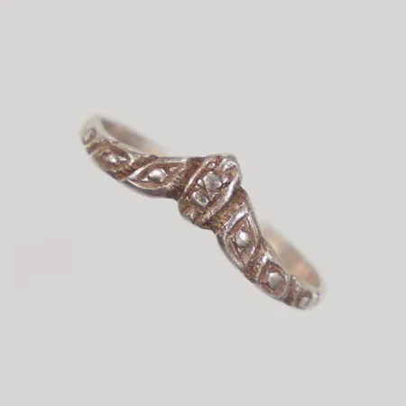 Ring med mönstrad dekor Stl:16½, bredd 6mm, Silver 925/1000 Vikt: 0,8 g