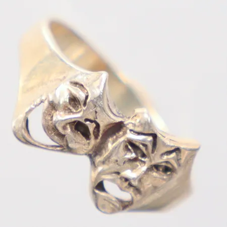 Ring stl: 17¼, 925/1000 Silver. Vikt: 2,6 g