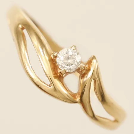 Ring med vit sten stl 16½, bredd 6,7mm, 18K Vikt: 1,4 g